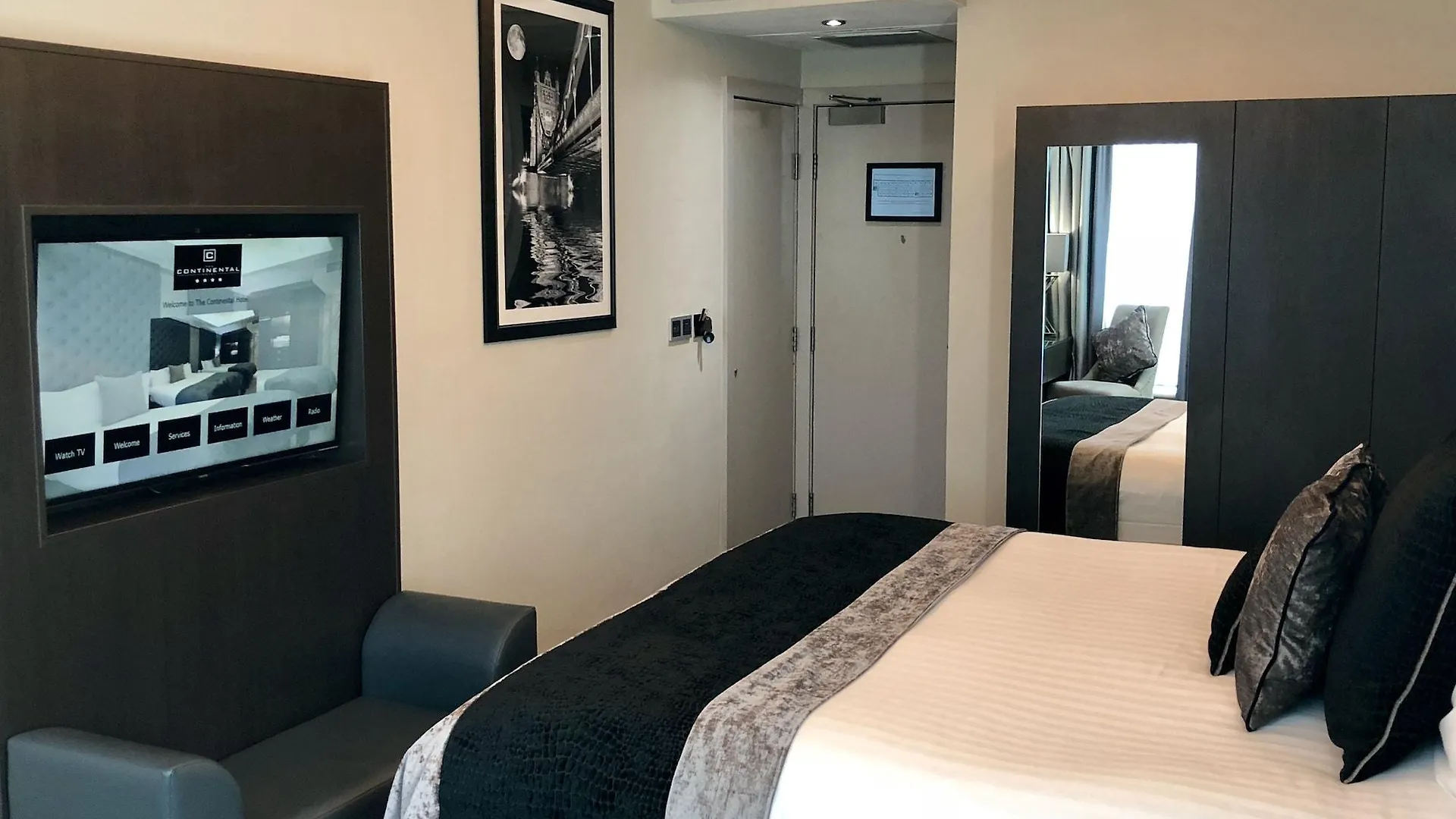 The Continental Hotel, Heathrow Hounslow 4*,