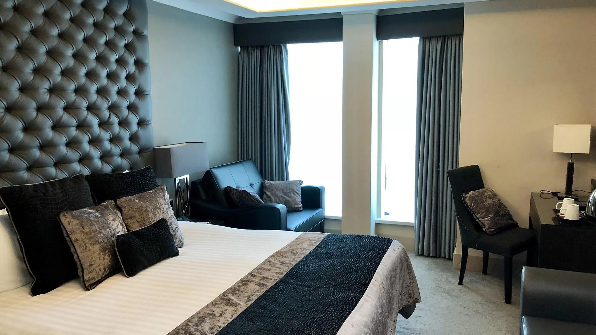 The Continental Hotel, Heathrow Hounslow 4*,  United Kingdom