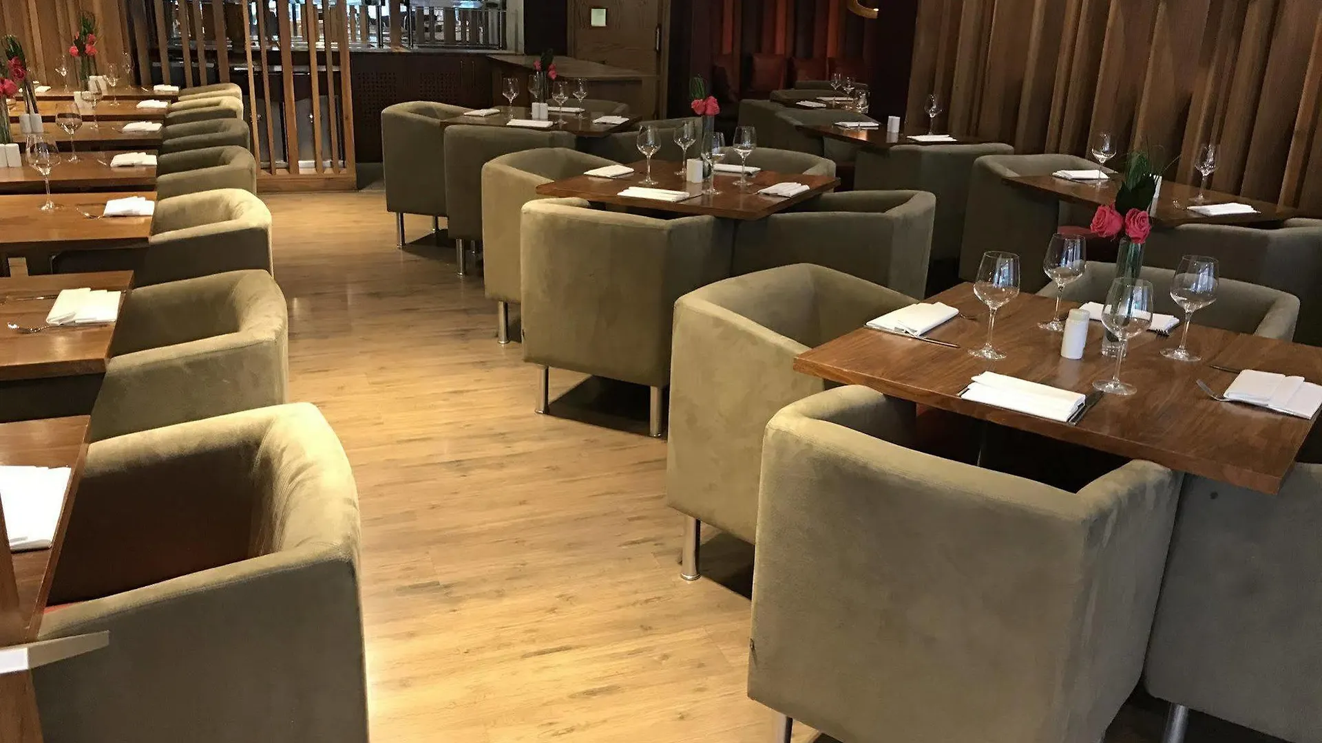 **** Hotel The Continental Hotel, Heathrow Hounslow United Kingdom