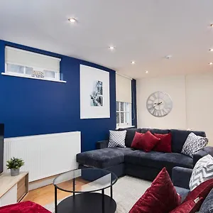 Stunning Hepburn Suite! United Kingdom