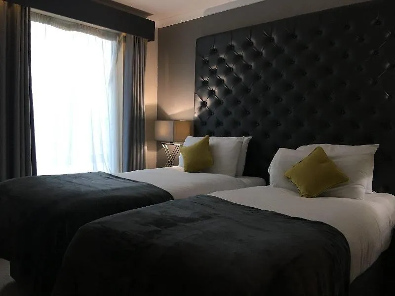 The Continental Hotel, Heathrow Hounslow Hotell